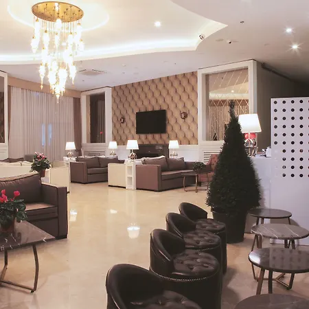 Serenity Airport 4*