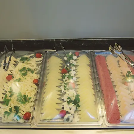 سيرينتي سويتس إسطنبول إيربورت فندق 4*