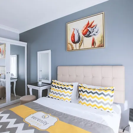 Serenity Airport Szálloda 4*